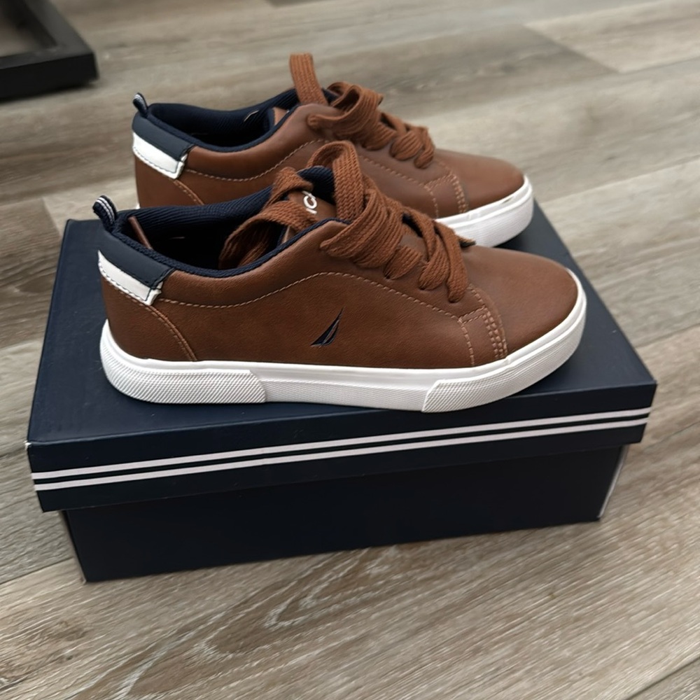 New Nautica 12 Boys Brown Leather Toddler